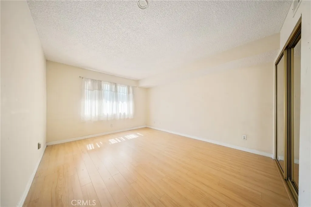 3481 Stancrest Drive 332, Glendale, California 91208 home-pic-10