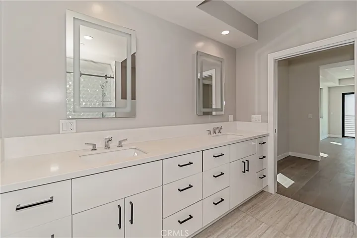 1205 Manzanita Street, Los Angeles, California 90029
