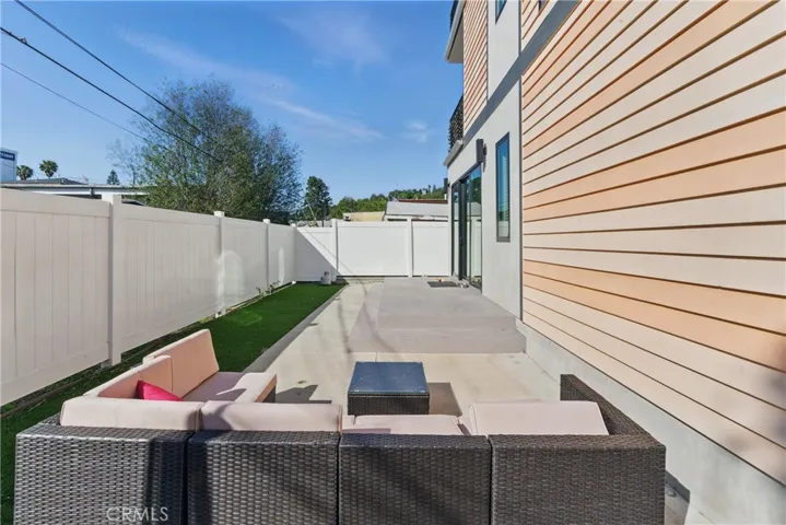 Unit 1207 Backyard
