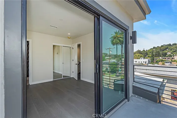 Unit 1207 Balcony