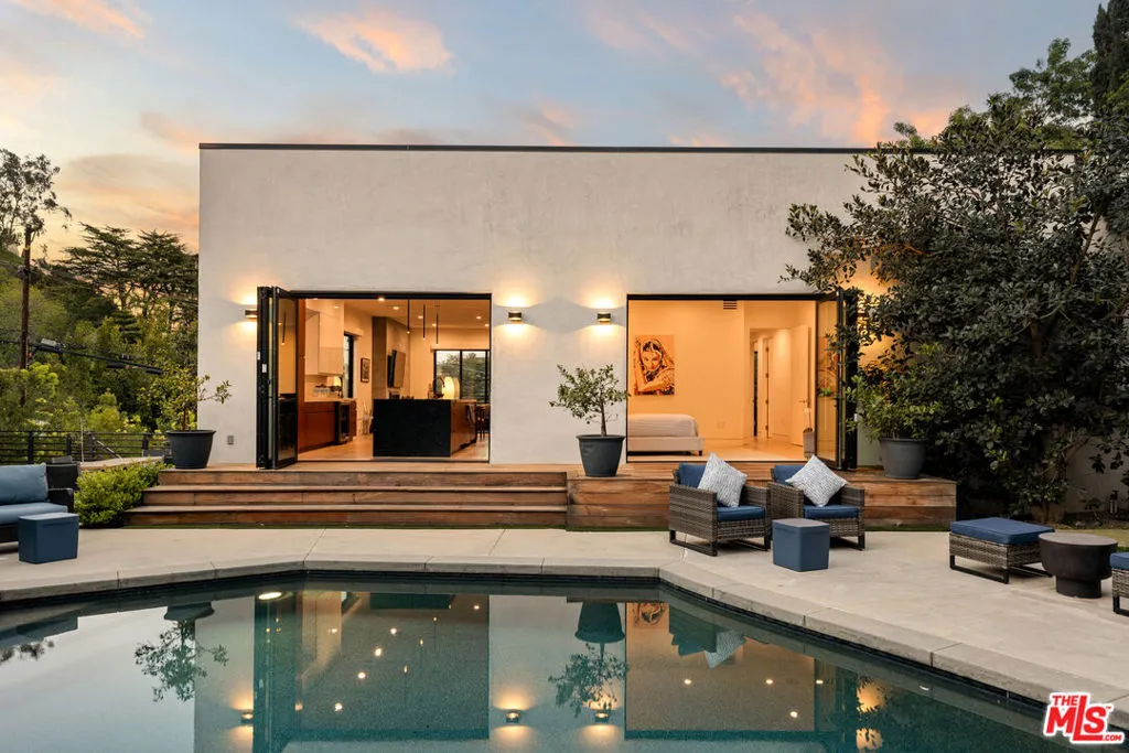 8446 Kirkwood Drive, Los Angeles, California 90046 home-pic-19