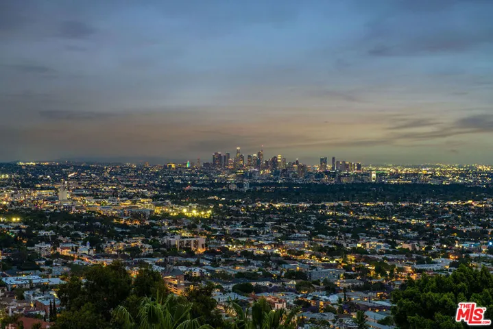 8690 Franklin Avenue, West Hollywood, California 90069