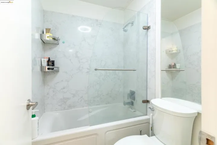 8 Captain Dr E261, Emeryville, California 94608