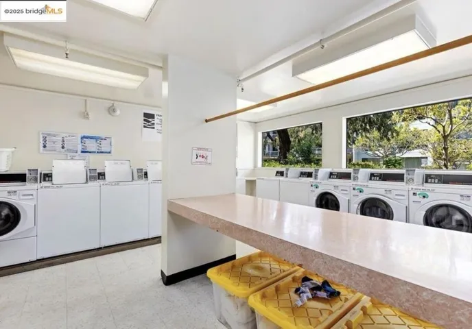 8 Captain Dr E261, Emeryville, California 94608