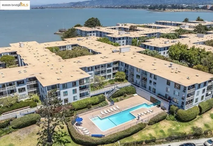 8 Captain Dr E261, Emeryville, California 94608