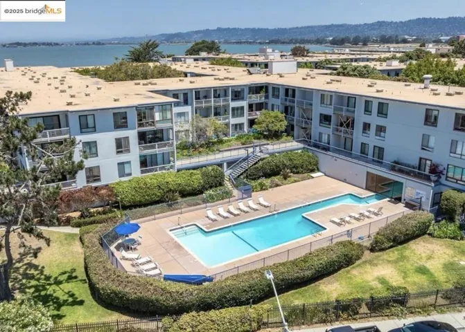 8 Captain Dr E261, Emeryville, California 94608