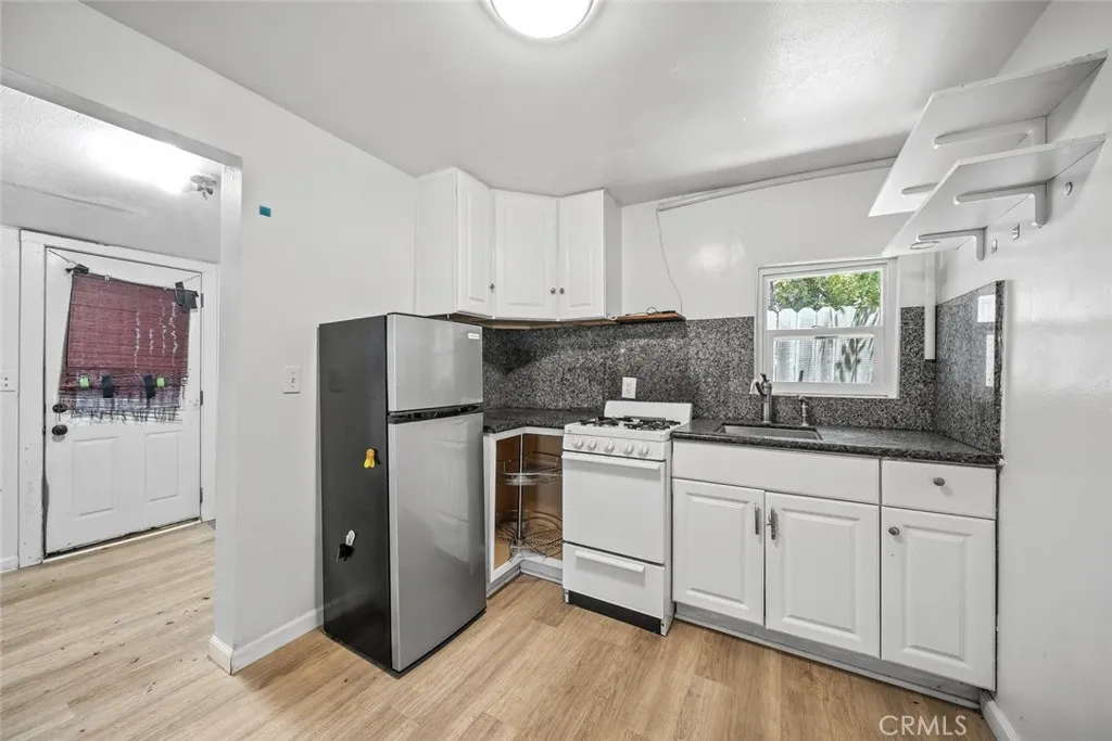 5401 Capistrano Avenue, Atascadero, California 93422 home-pic-56