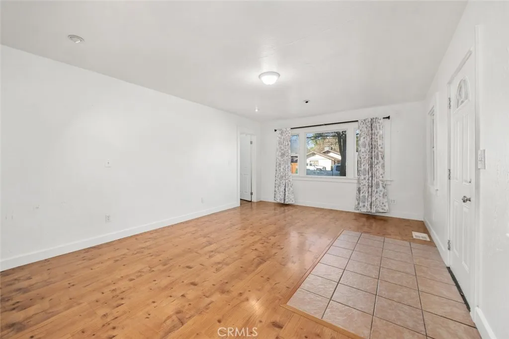 5401 Capistrano Avenue, Atascadero, California 93422 home-pic-4