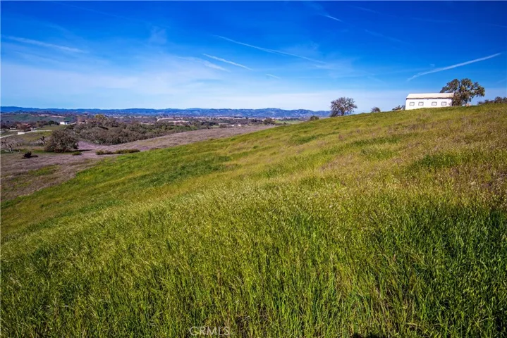 930 Windwood Road, Paso Robles, California 93446