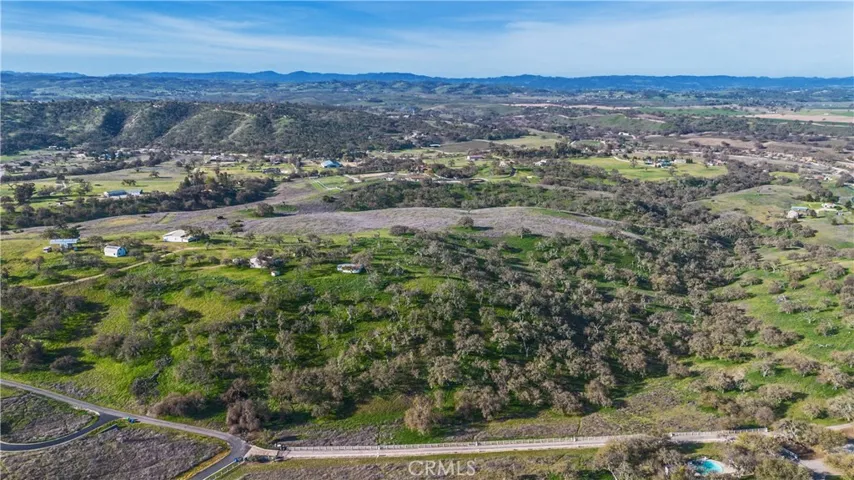 930 Windwood Road, Paso Robles, California 93446