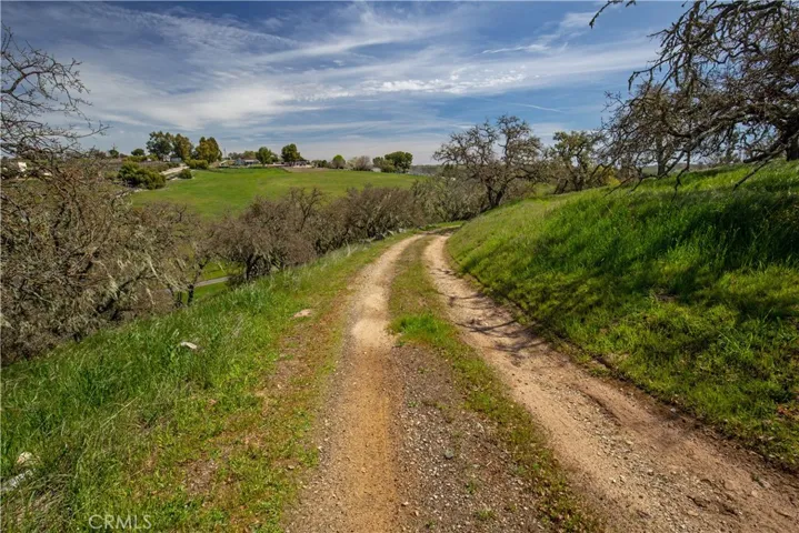 930 Windwood Road, Paso Robles, California 93446