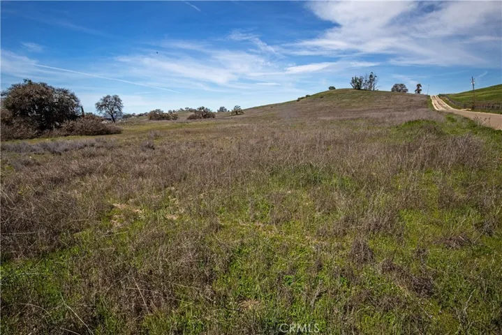 930 Windwood Road, Paso Robles, California 93446