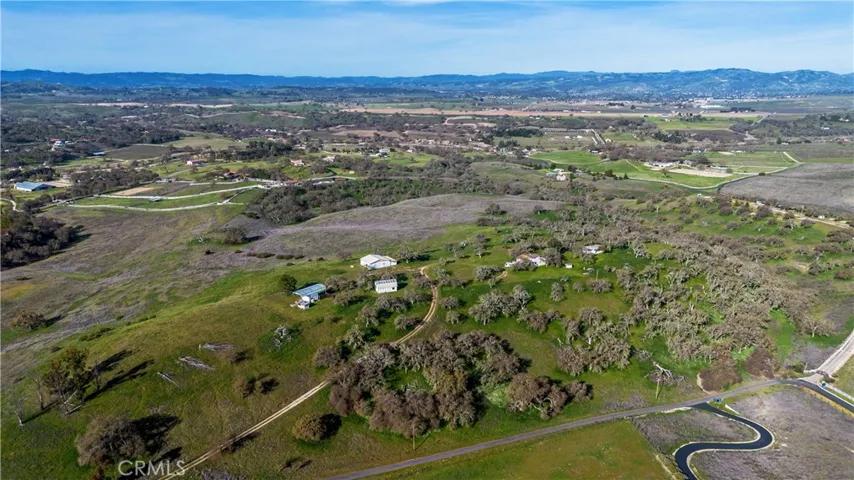 930 Windwood Road, Paso Robles, California 93446