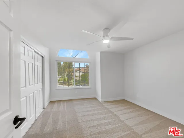 698 Lynnmere Drive, Thousand Oaks, California 91360