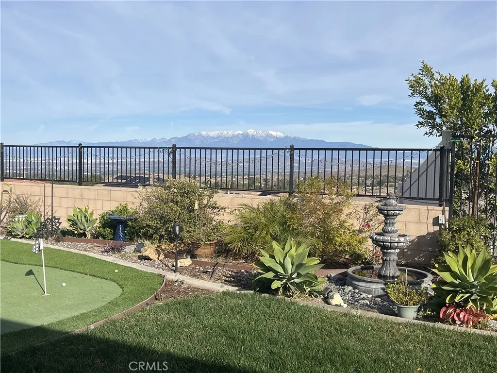 18182 Bissel Drive, Riverside, California 92508 home-pic-4