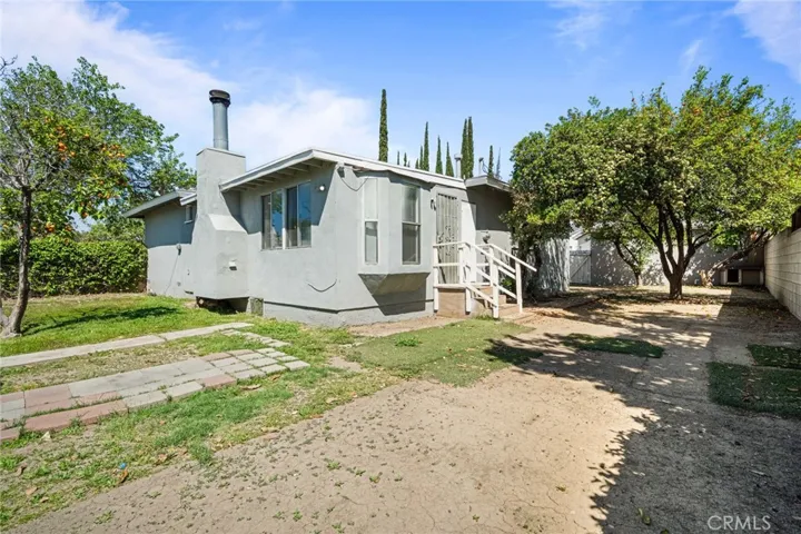 20221 Bassett Street, Winnetka, California 91306