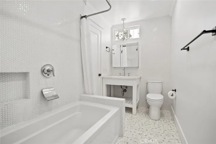 1029 Katella, Laguna Beach, California 92651