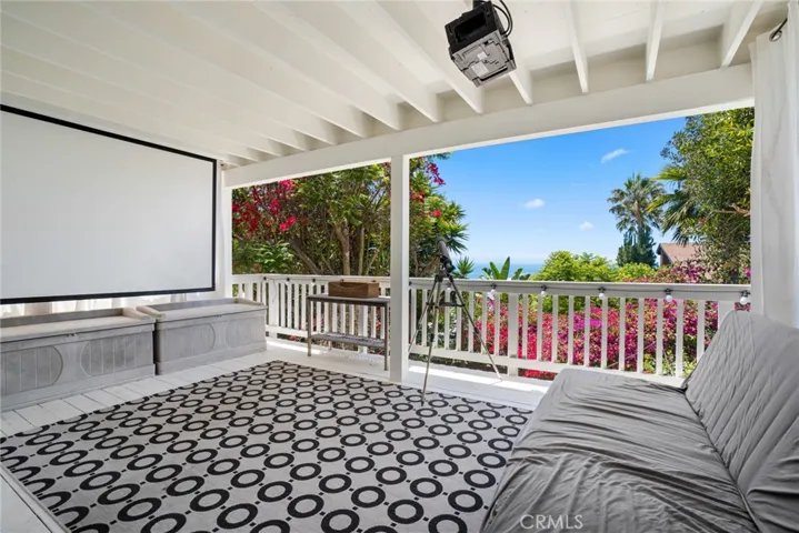 1029 Katella, Laguna Beach, California 92651