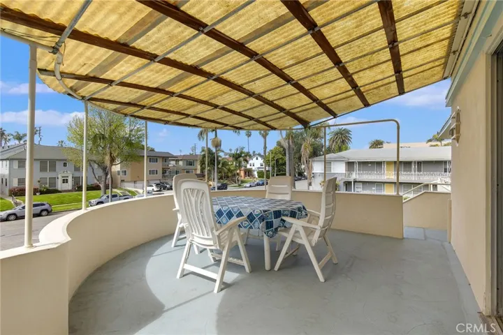 3515 E 1st Street, Long Beach, California 90803
