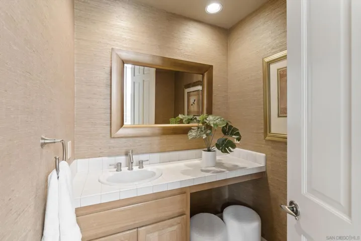 5302 Caminito Providencia, Rancho Santa Fe, California 92067