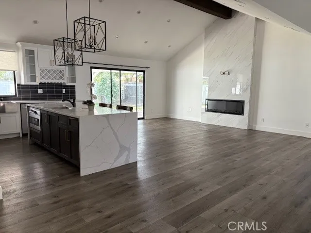18238 S Arminta Street, Reseda, California 91335
