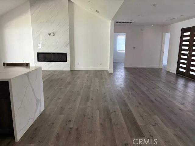 18238 S Arminta Street, Reseda, California 91335
