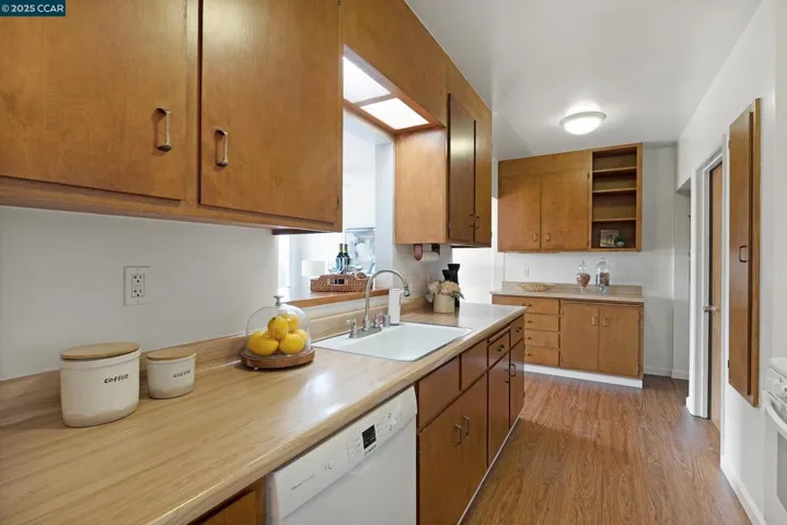 6212 Santa Cruz Ave, Richmond, California 94804