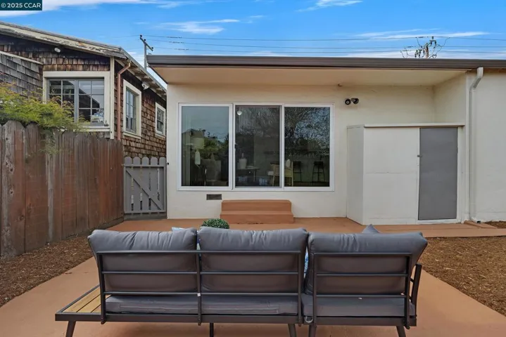 6212 Santa Cruz Ave, Richmond, California 94804
