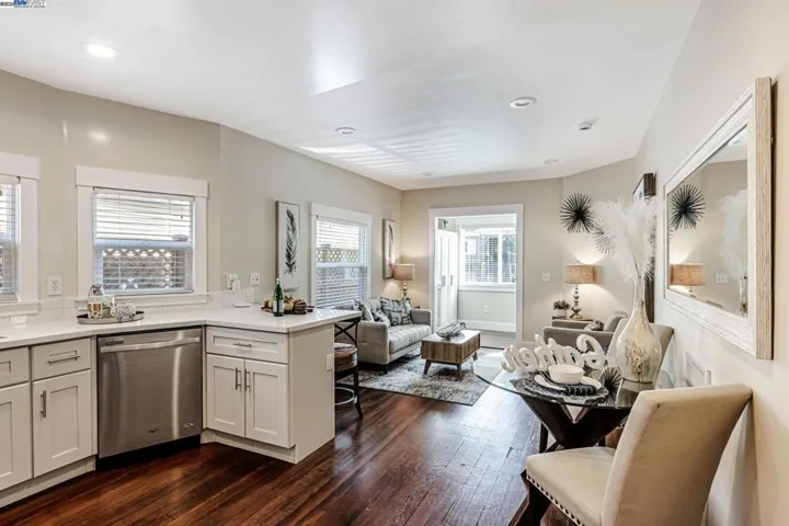 752 56th Steet, Oakland, California 94609