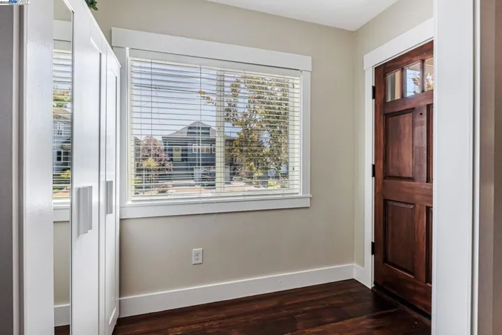 752 56th Steet, Oakland, California 94609