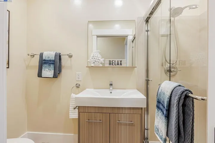 752 56th Steet, Oakland, California 94609