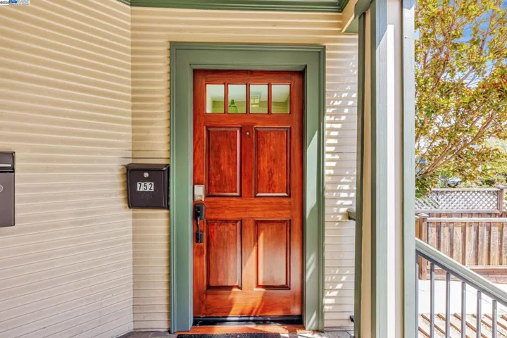 752 56th Steet, Oakland, California 94609