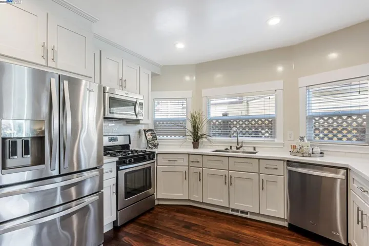 752 56th Steet, Oakland, California 94609