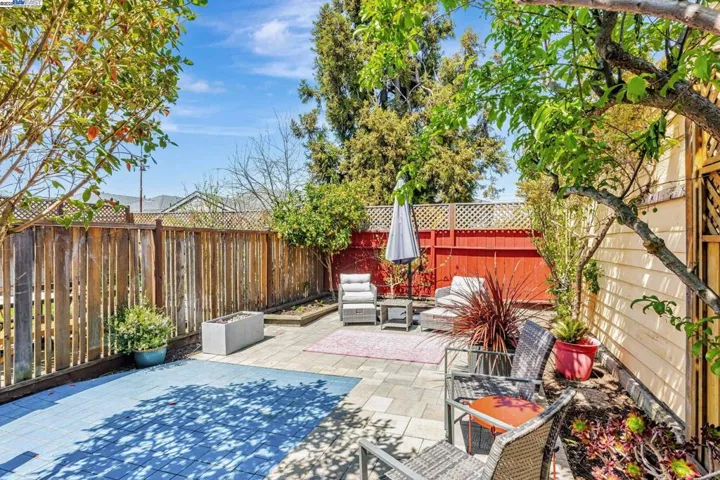 752 56th Steet, Oakland, California 94609