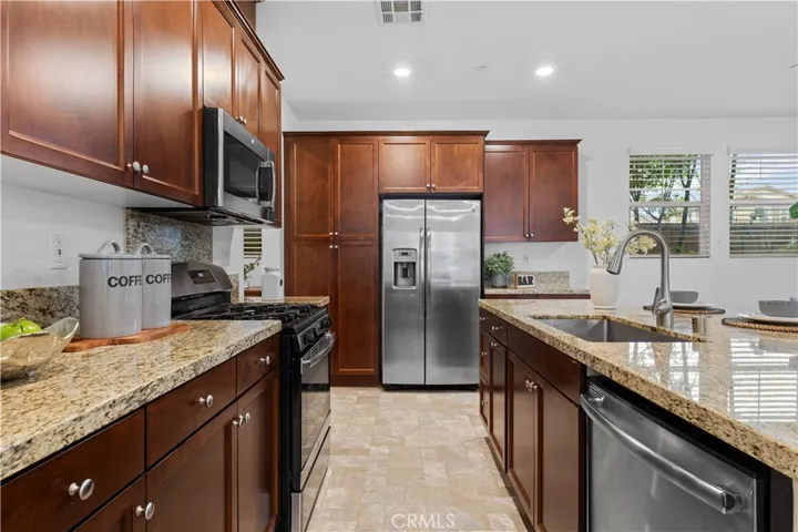 6977 Avignon Drive, Chino, California 91710