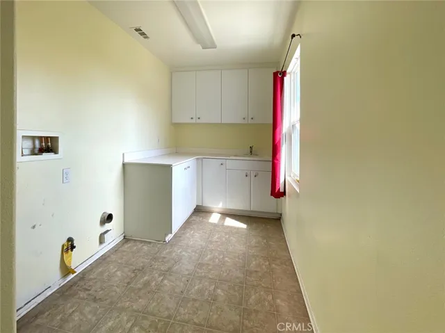 44122 W Catsue Place, Lancaster, California 93536