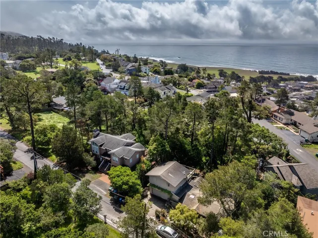 Other drone shot of home to ocean distance.