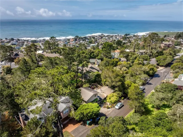 Drone photo showing proximity to ocean.