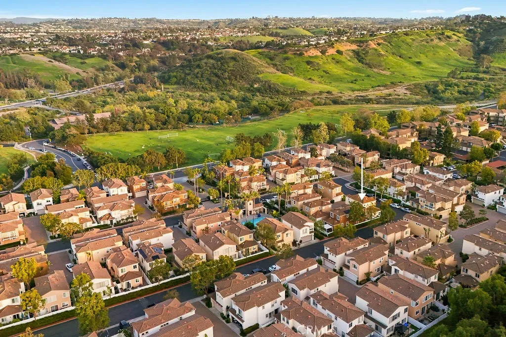 199 Las Flores, Aliso Viejo, California 92656 home-pic-33