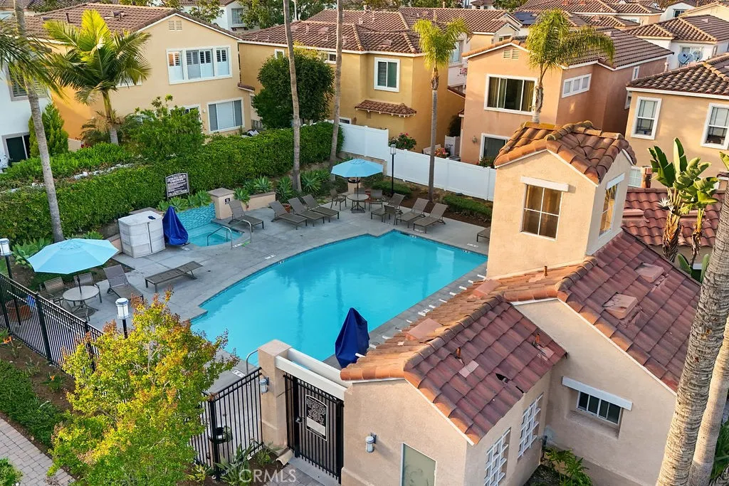 199 Las Flores, Aliso Viejo, California 92656 home-pic-1