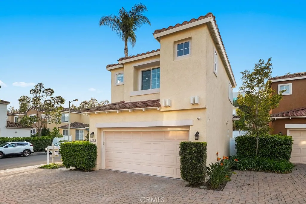 199 Las Flores, Aliso Viejo, California 92656 home-pic-32
