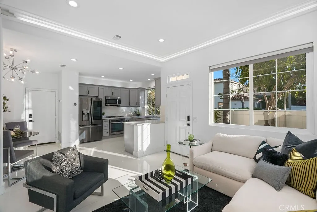 199 Las Flores, Aliso Viejo, California 92656 home-pic-13