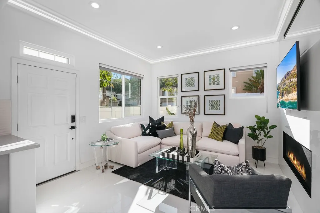 199 Las Flores, Aliso Viejo, California 92656 home-pic-7