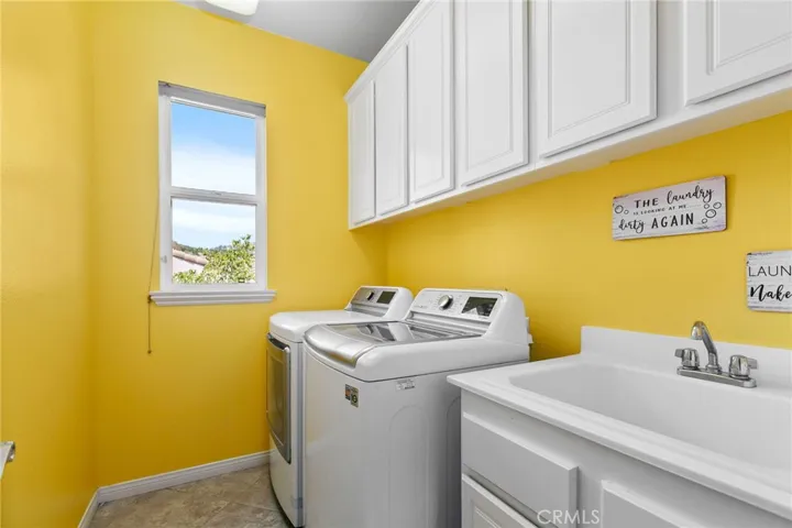 610 Ridgemont Circle, Escondido, California 92027