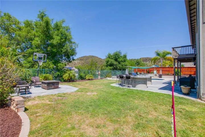 610 Ridgemont Circle, Escondido, California 92027