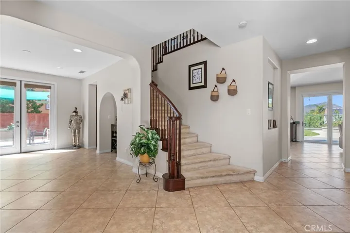 610 Ridgemont Circle, Escondido, California 92027