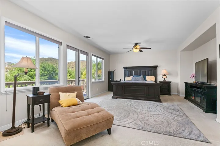 610 Ridgemont Circle, Escondido, California 92027