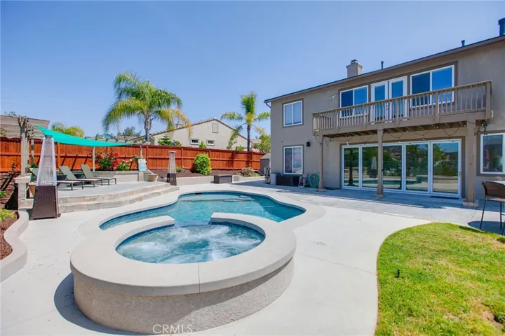 610 Ridgemont Circle, Escondido, California 92027
