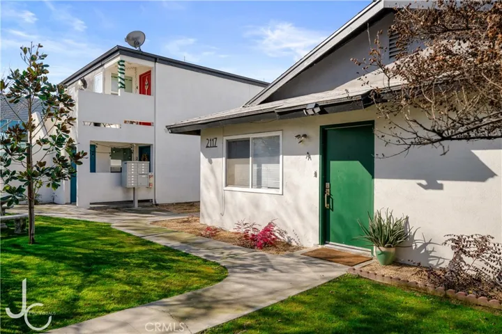 2117 G Street, Bakersfield, California 93301
