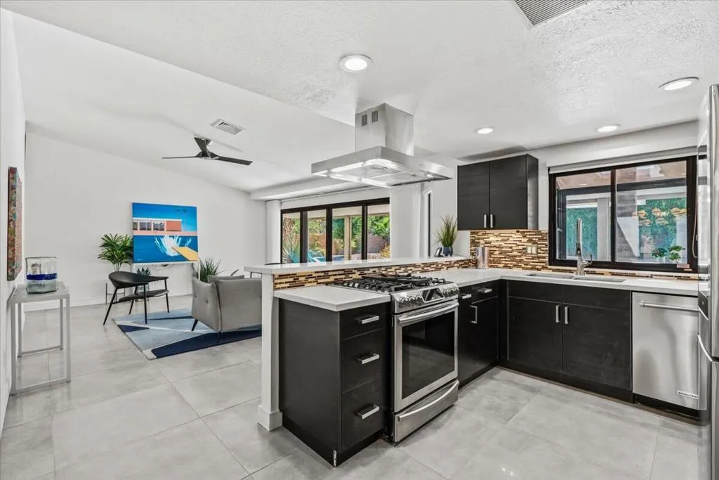 2777 E San Juan Road, Palm Springs, California 92262 home-pic-31